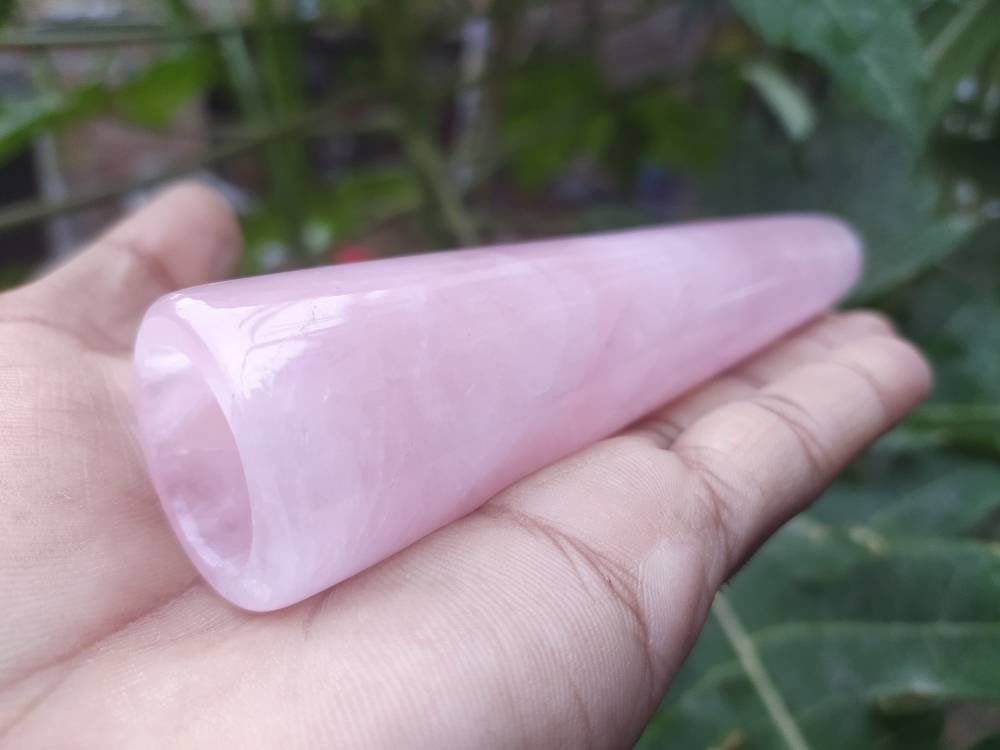 Rose quartz chillum